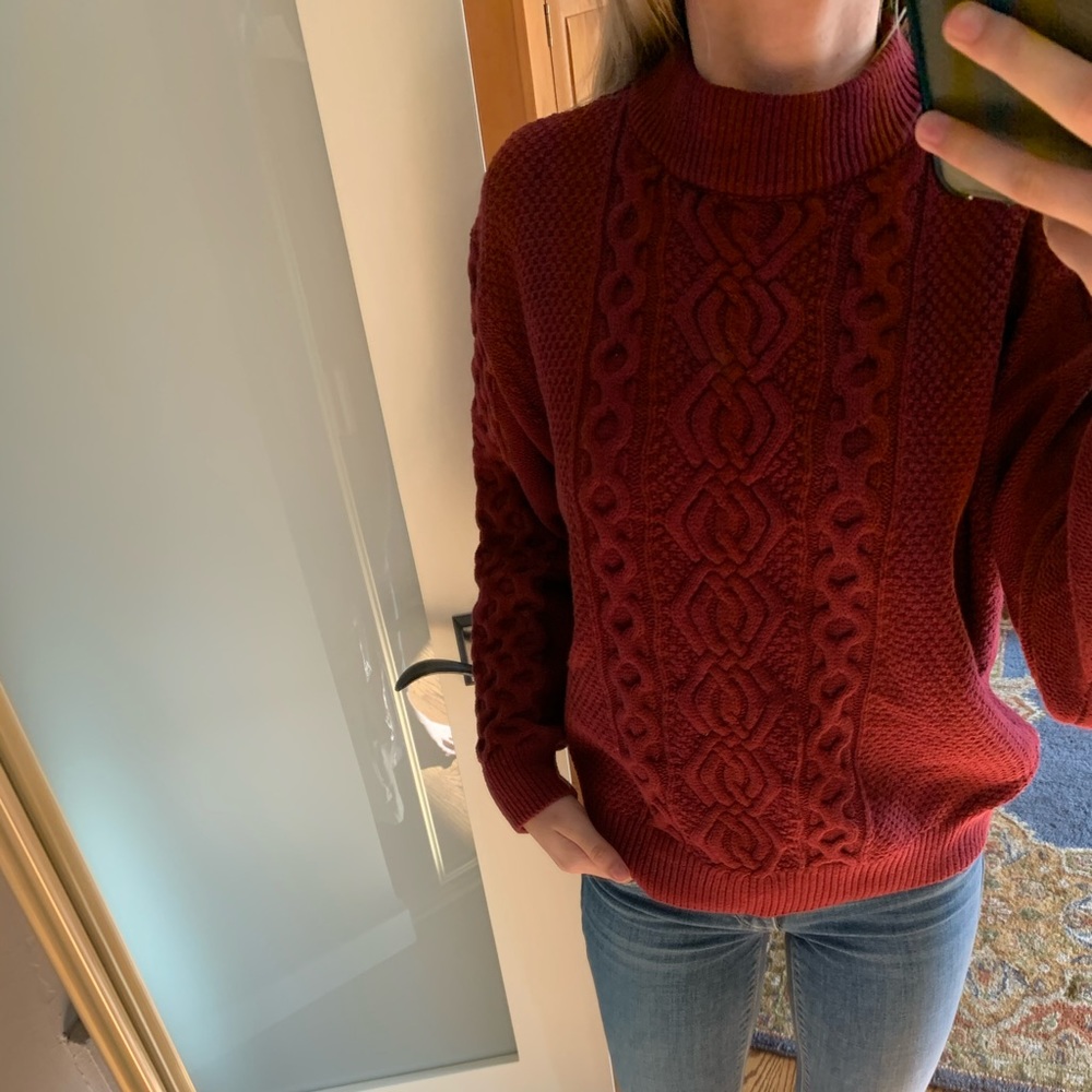 Warm super cute thick holiday sweater!
